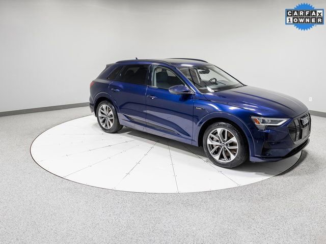 Used 2021 Audi e-tron Premium Plus w/ Premium Plus Package image 30