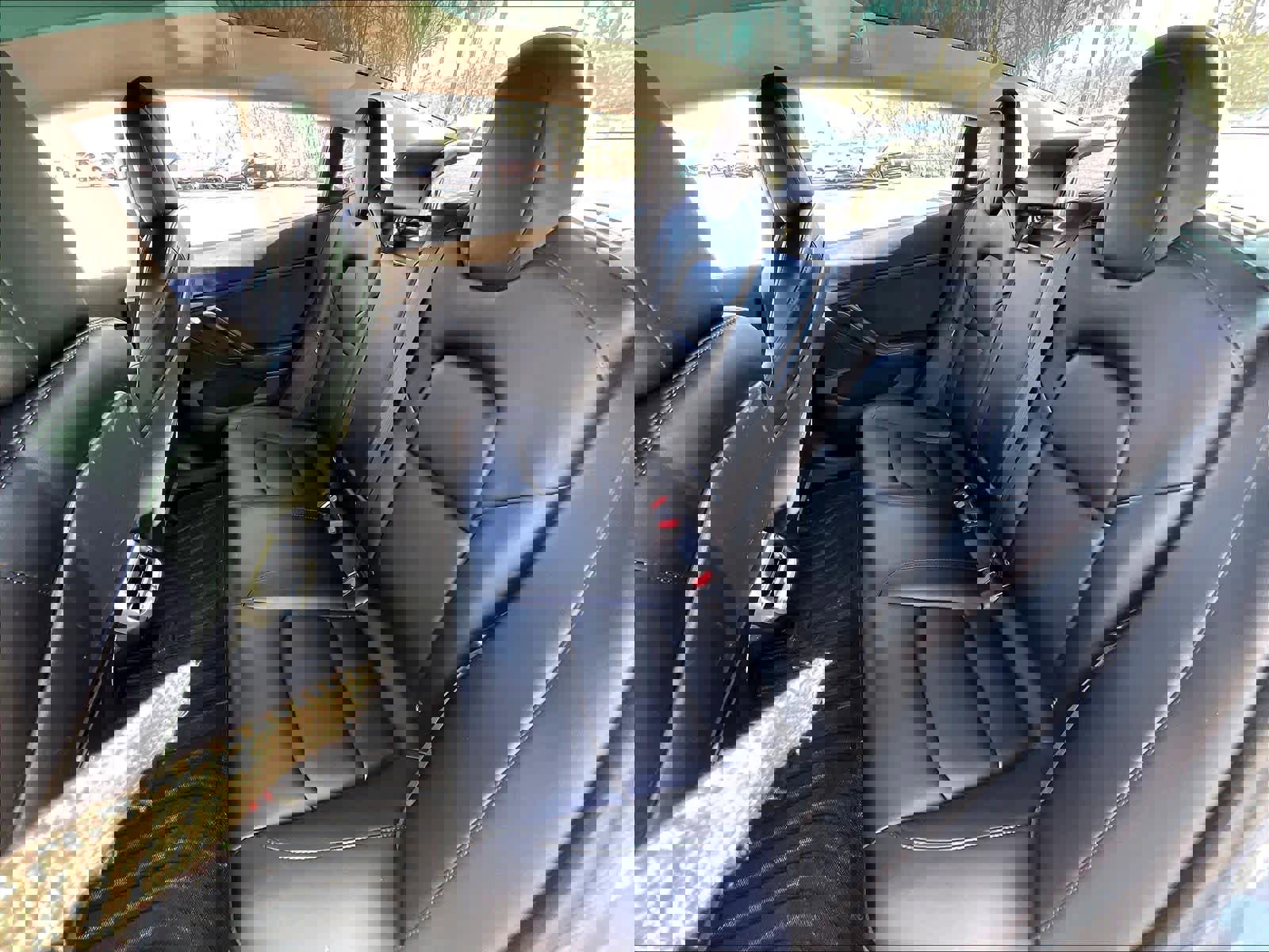 Used 2023 Tesla Model 3 Standard Range image 15