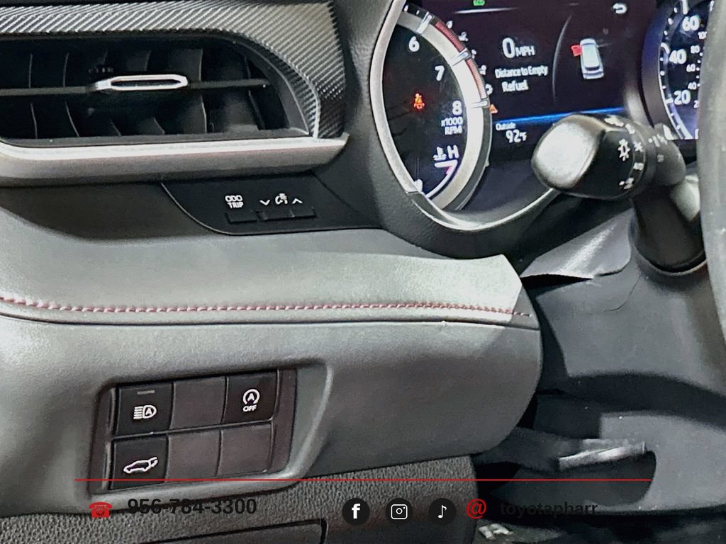 Used 2024 Toyota Highlander XSE FWD image 9