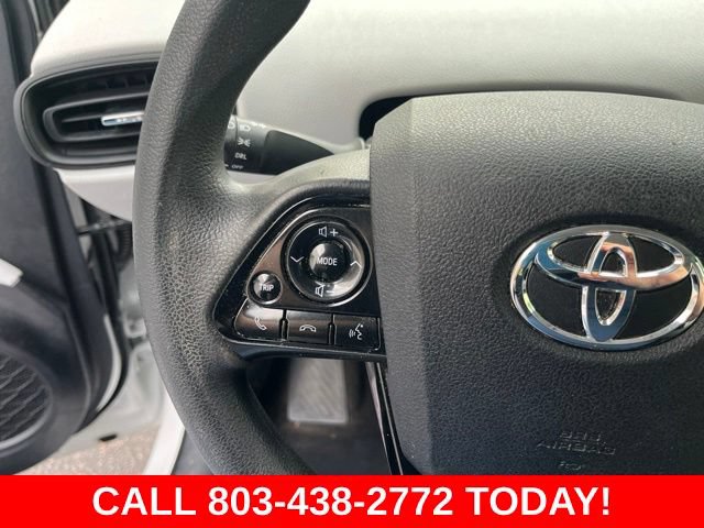 Used 2021 Toyota Prius L Eco FWD image 18