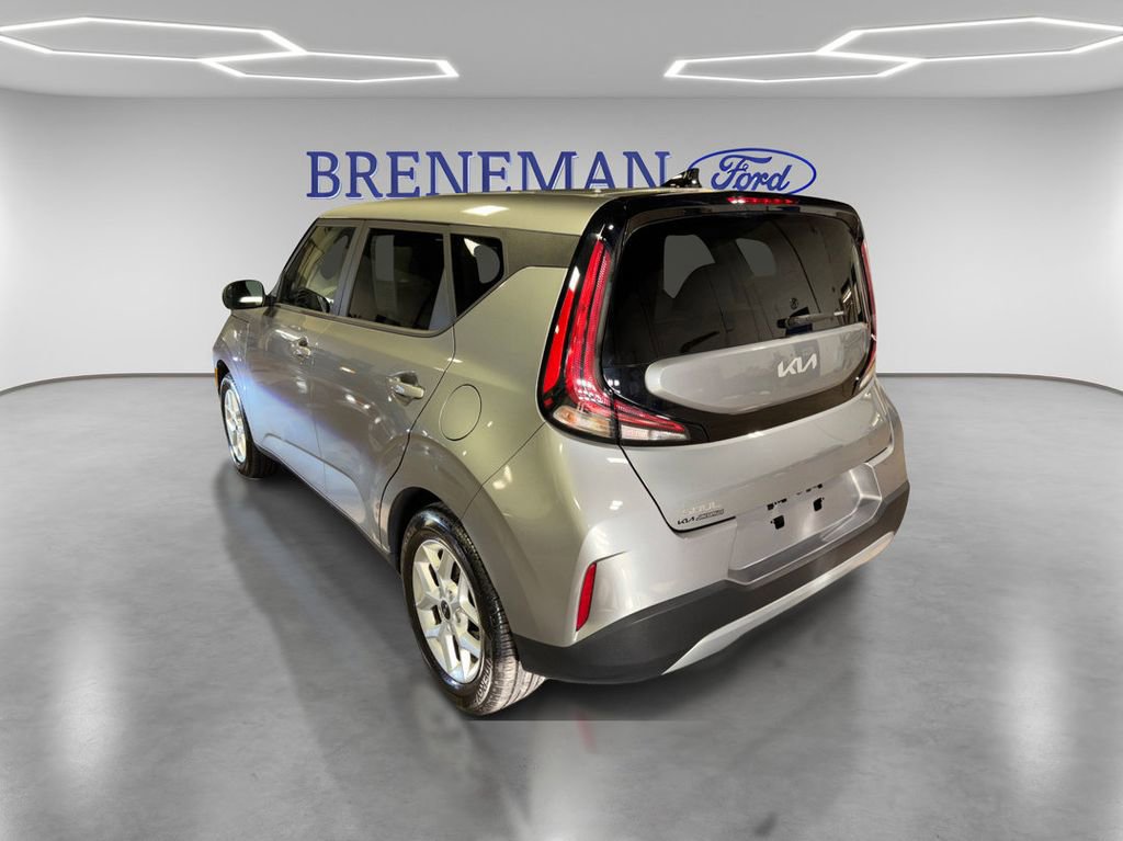 Used 2025 Kia Soul LX w/ LX Technology Package image 7
