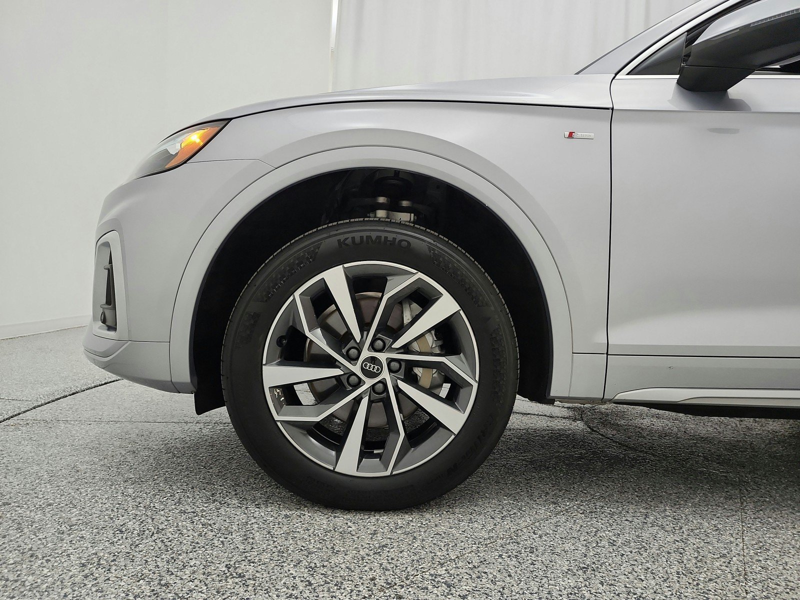 Used 2023 Audi Q5 2.0T Premium Plus w/ Premium Plus Package AWD/4WD image 18