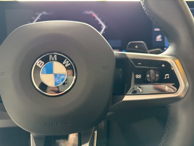 Used 2024 BMW 540i xDrive w/ M Sport Package image 31