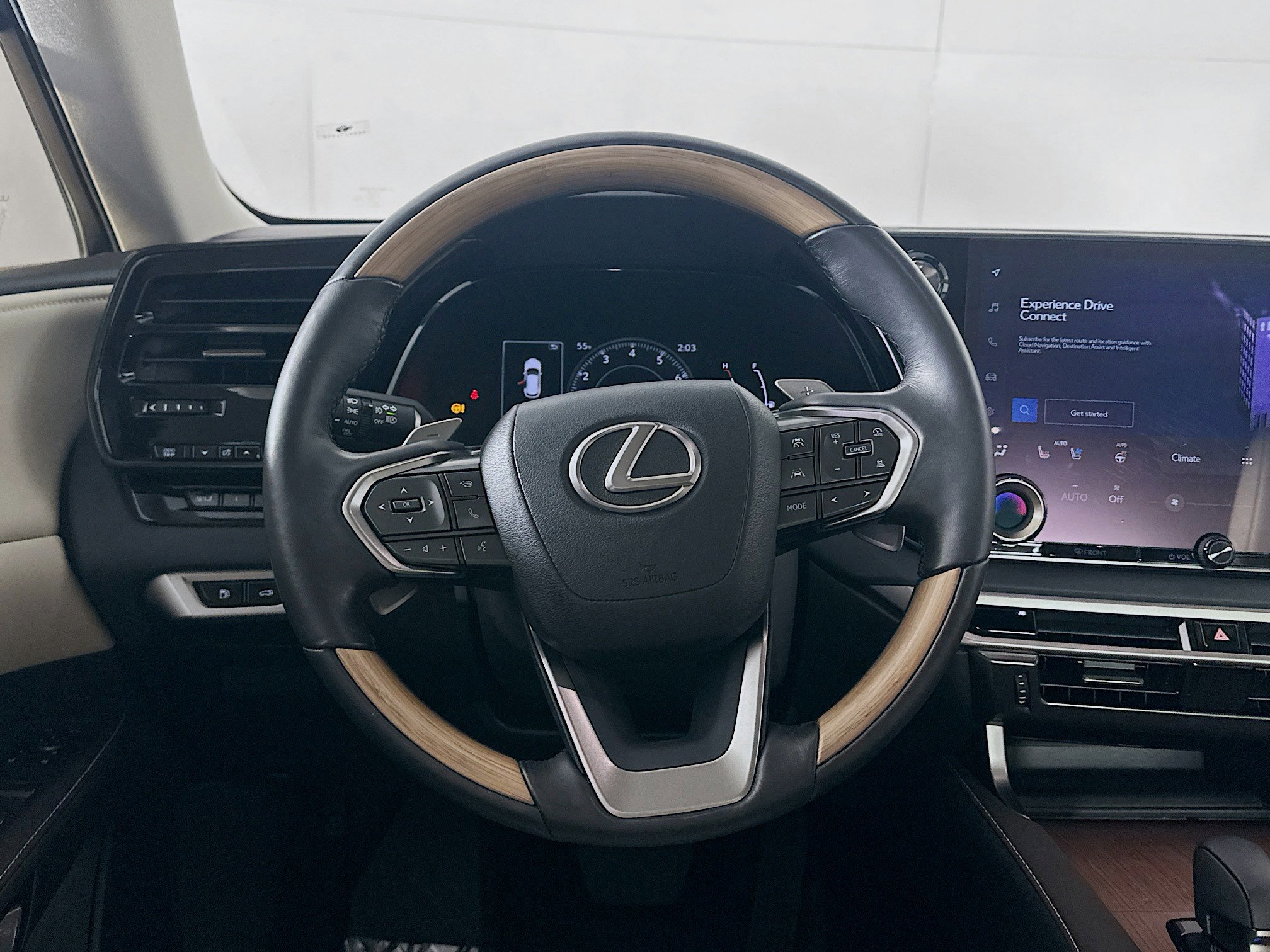 Used 2024 Lexus RX 350 Premium w/ Accessory Package (Z1) image 18