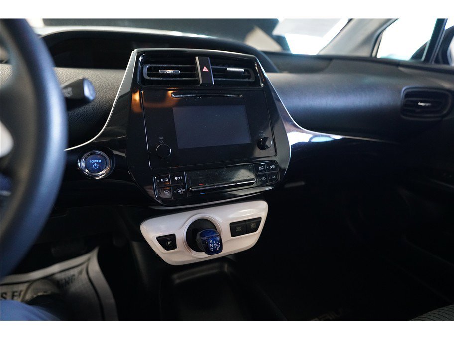 Used 2017 Toyota Prius Two image 19