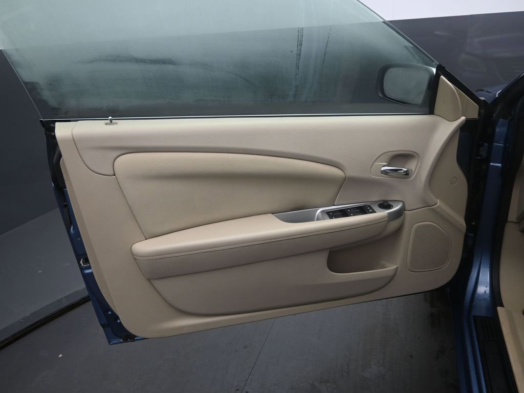 Used 2011 Chrysler 200 Limited image 12