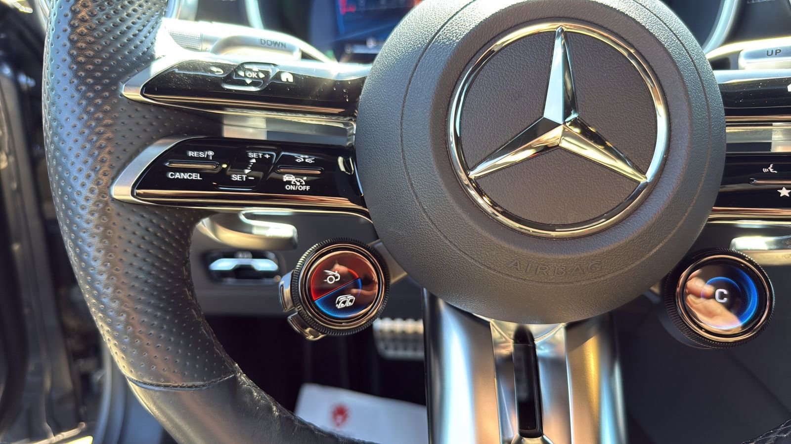 Used 2022 Mercedes-Benz SL 55 AMG 4MATIC image 16