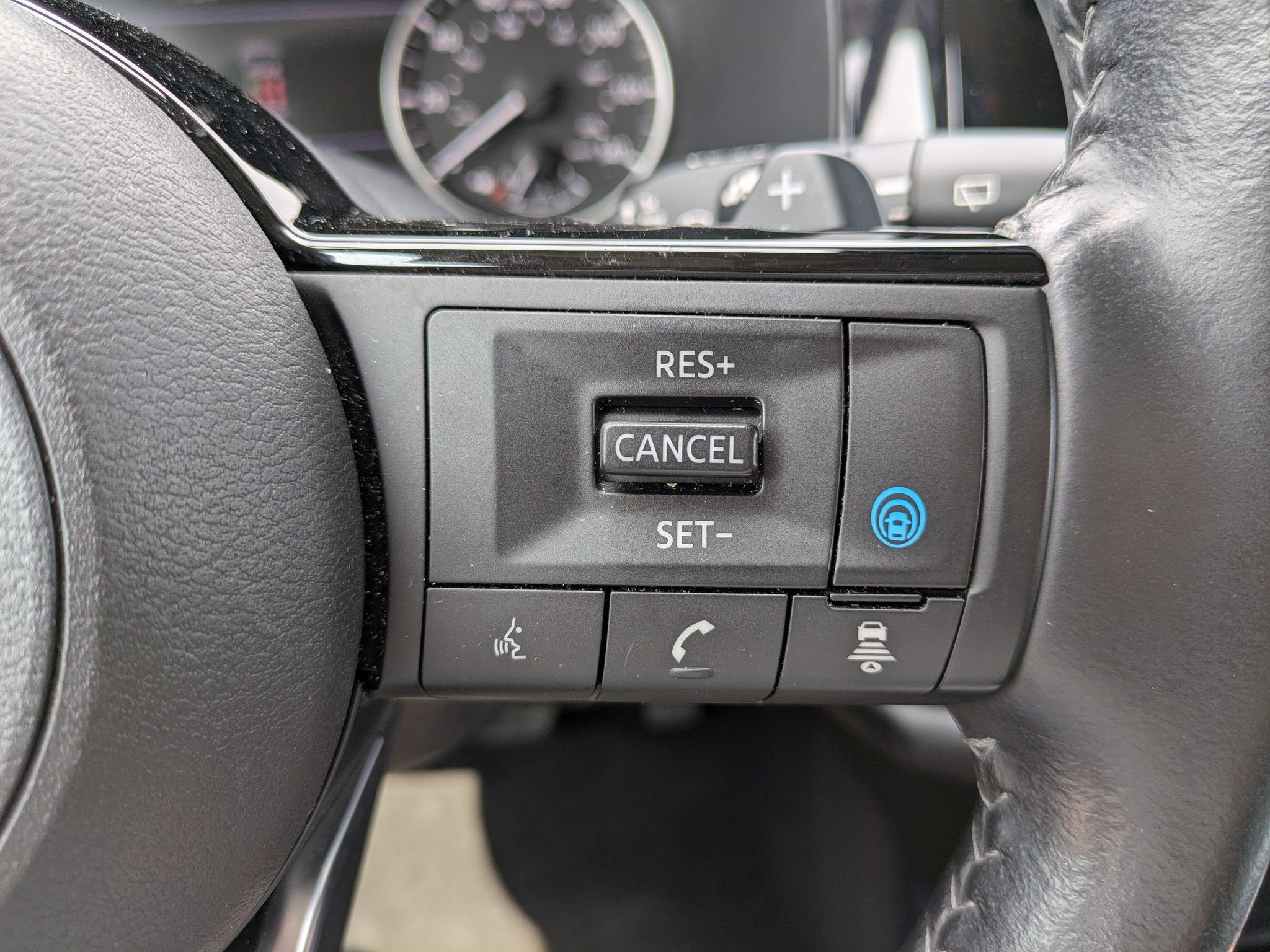 Certified 2025 Nissan Pathfinder SL AWD/4WD image 27