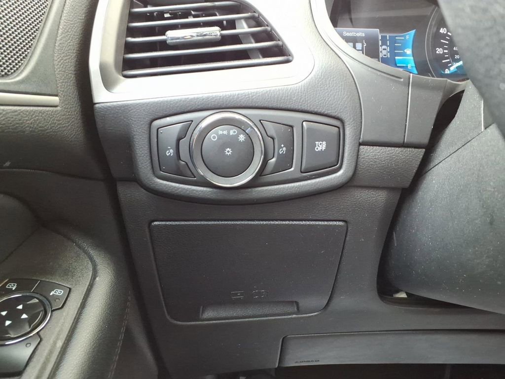 Certified 2024 Ford Edge SEL AWD/4WD image 14