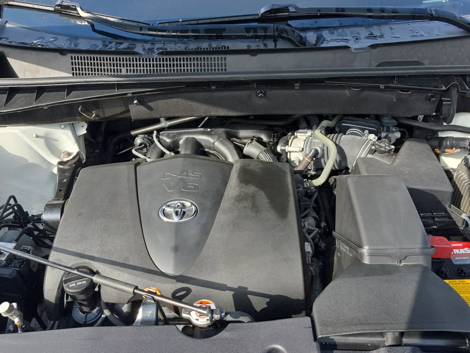 Used 2019 Toyota Highlander XLE AWD/4WD image 9