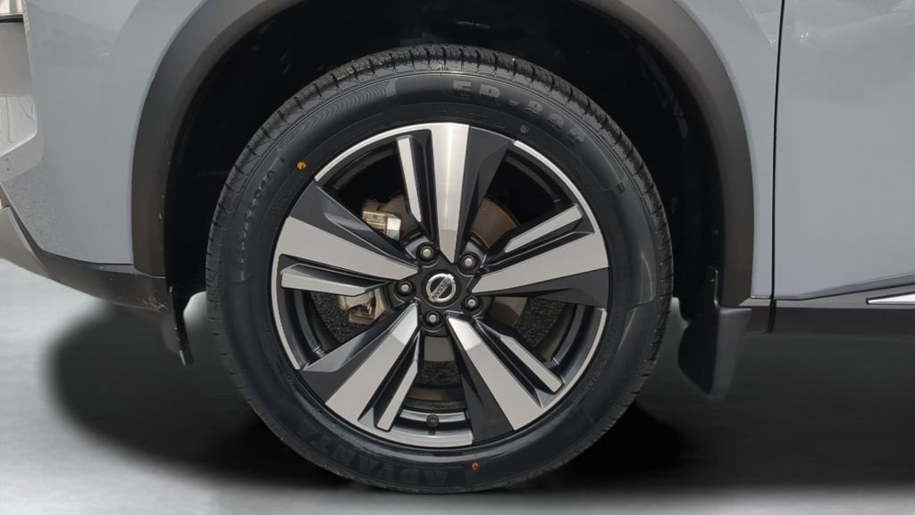 Certified 2021 Nissan Rogue SL w/ Premium Package AWD/4WD image 27