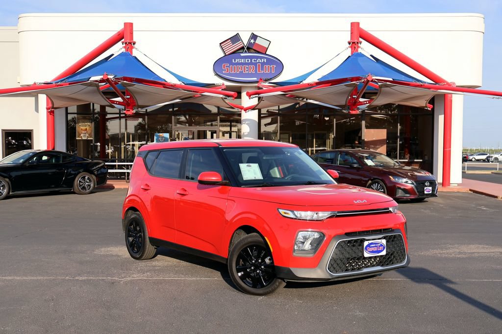 Used 2022 Kia Soul LX