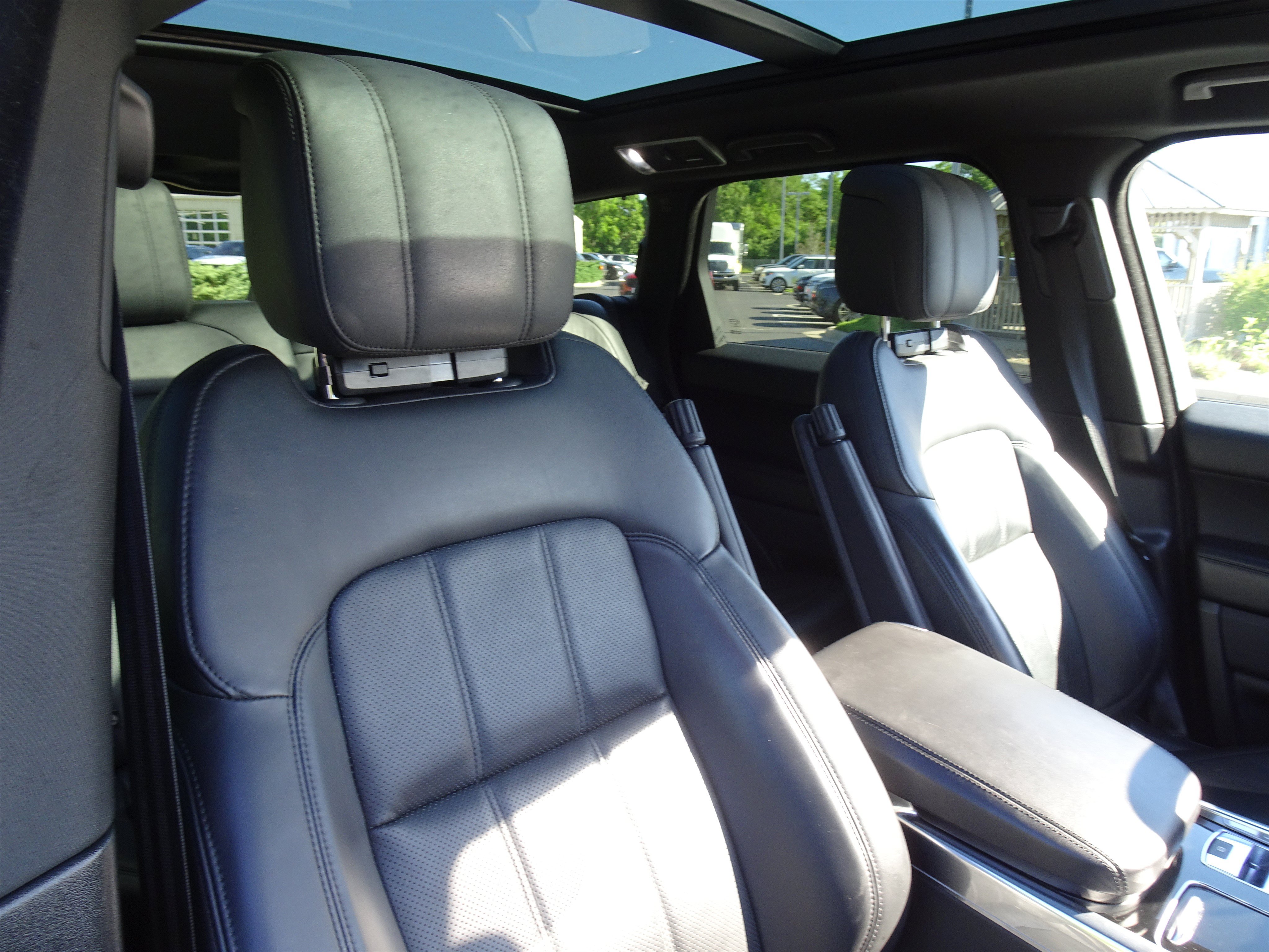Used 2021 Land Rover Range Rover Sport HSE Silver Edition AWD/4WD image 29