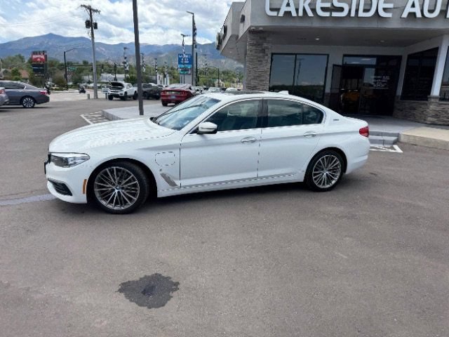 Used 2018 BMW 530e xDrive AWD/4WD image 3