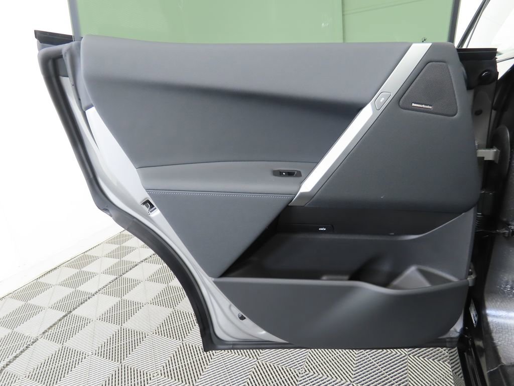 New 2026 BMW iX xDrive45 w/ M Sport Package image 27