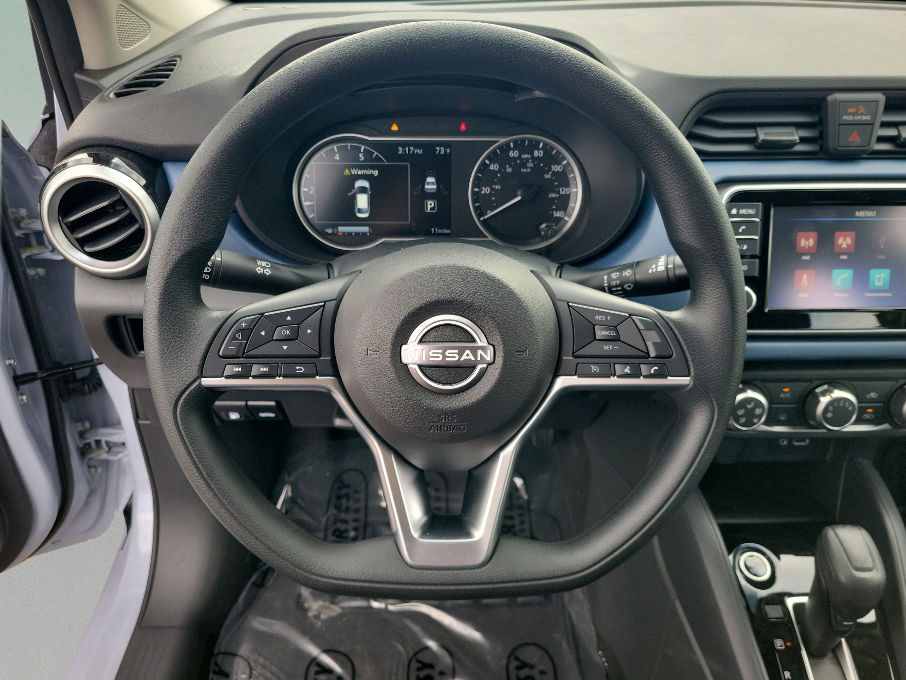 New 2025 Nissan Versa SV w/ Trunk Package FWD image 17