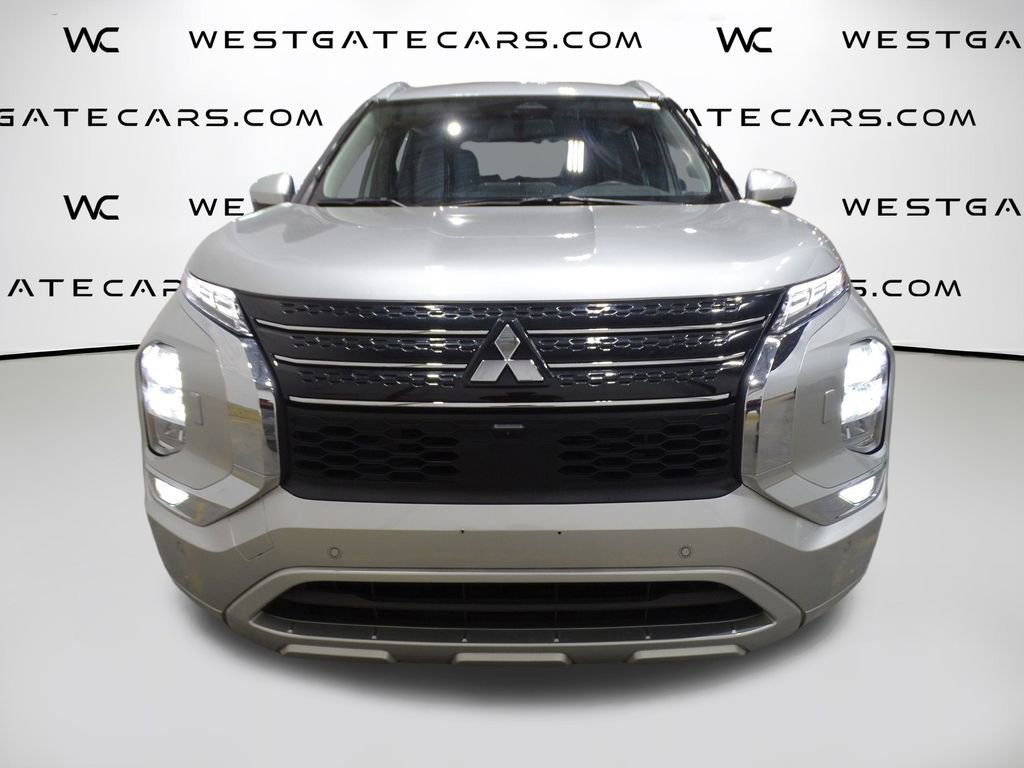 Used 2023 Mitsubishi Outlander SEL image 4