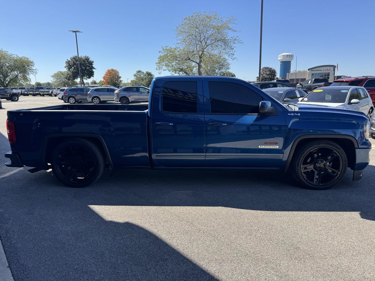Used 2017 GMC Sierra 1500 SLE w/ SLE Value Package AWD/4WD image 10