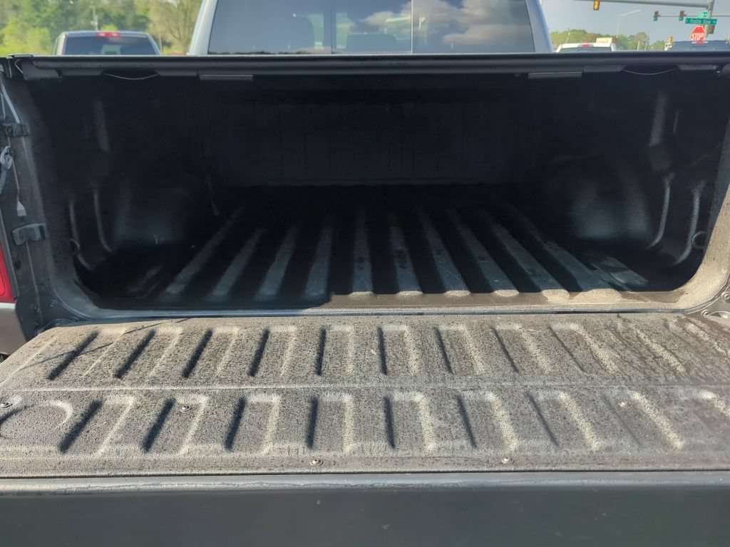 Used 2022 RAM 1500 Limited w/ Body Color Bumper Group AWD/4WD image 13