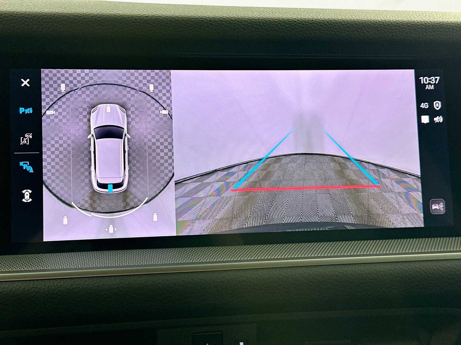 New 2025 Porsche Cayenne image 18