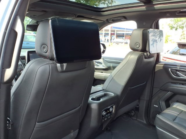 Used 2021 Chevrolet Tahoe RST w/ Luxury Package AWD/4WD image 8