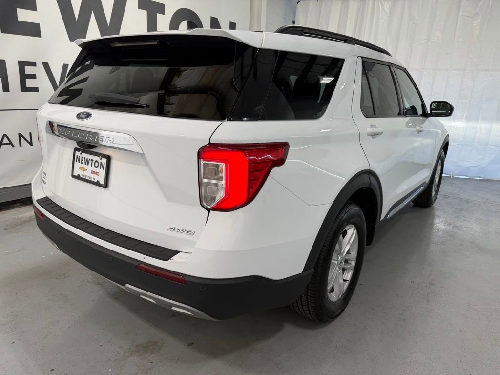 Used 2024 Ford Explorer XLT w/ Equipment Group 202A image 32