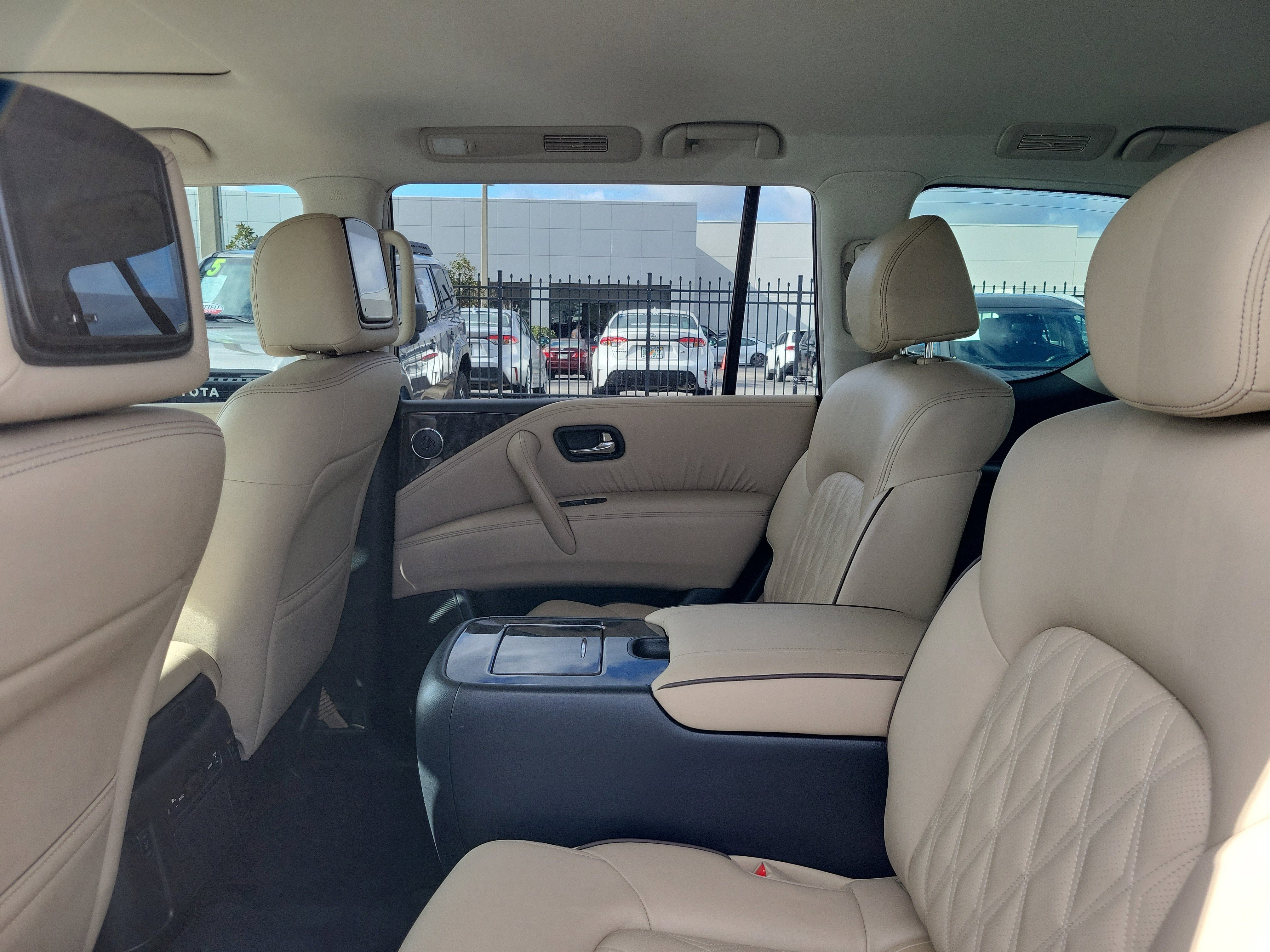 Used 2021 Nissan Armada Platinum w/ Captain's Chairs Package image 12