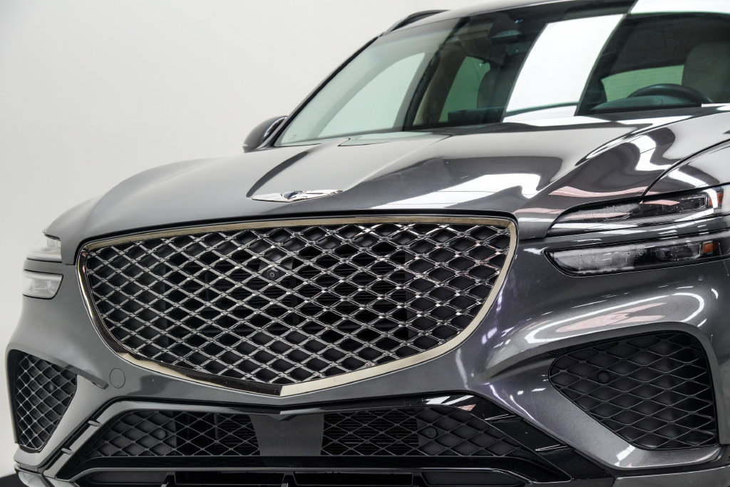 Used 2022 Genesis GV70 3.5T Sport w/ Sport Prestige Package AWD/4WD image 2