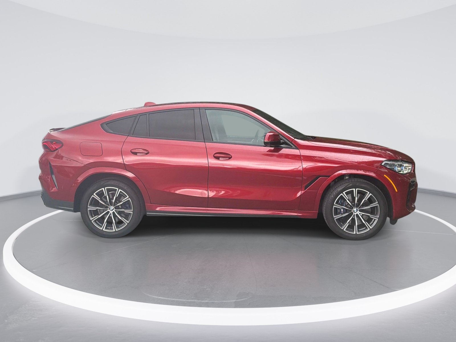 Used 2023 BMW X6 M50i w/ Executive Package AWD/4WD image 2