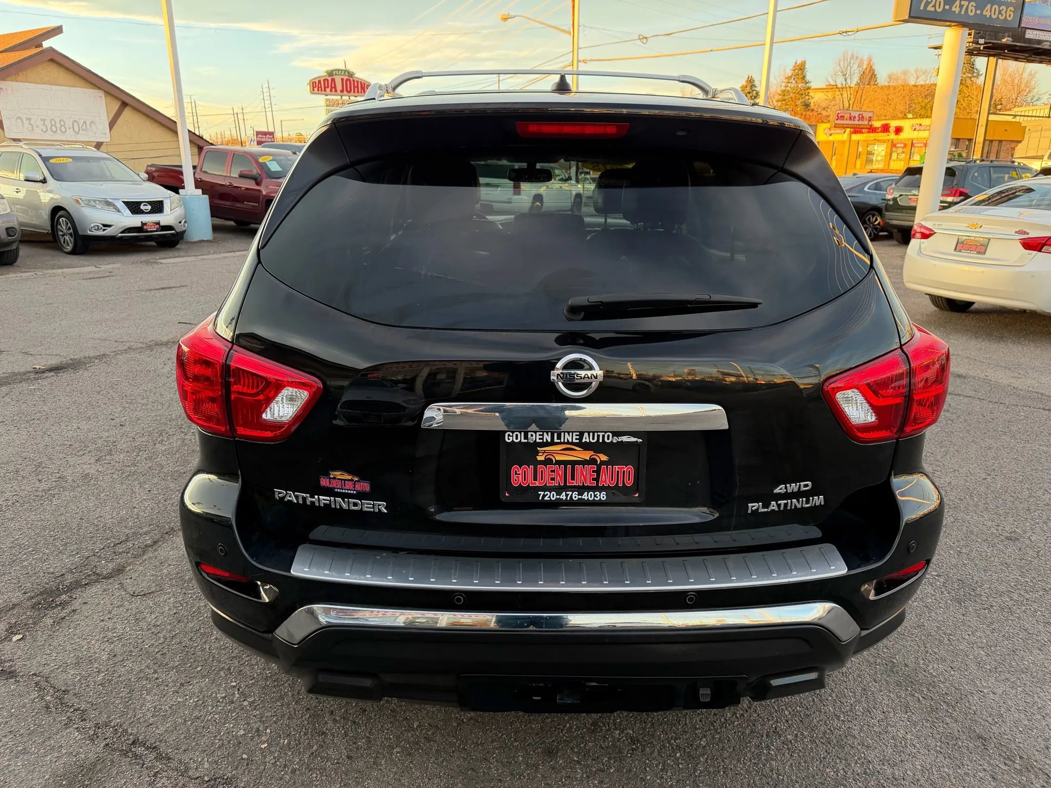 Used 2018 Nissan Pathfinder Platinum w/ Cargo Package image 7