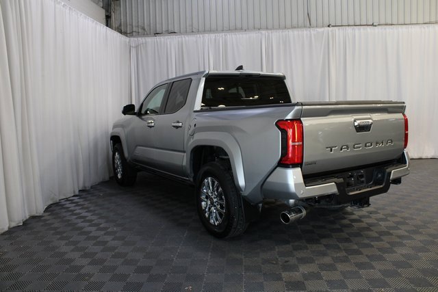 Used 2024 Toyota Tacoma Limited image 20