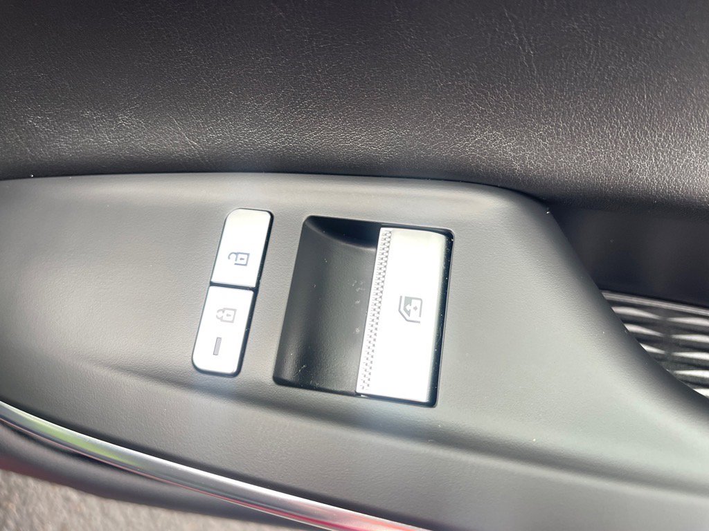 Used 2025 Genesis GV70 2.5T image 20