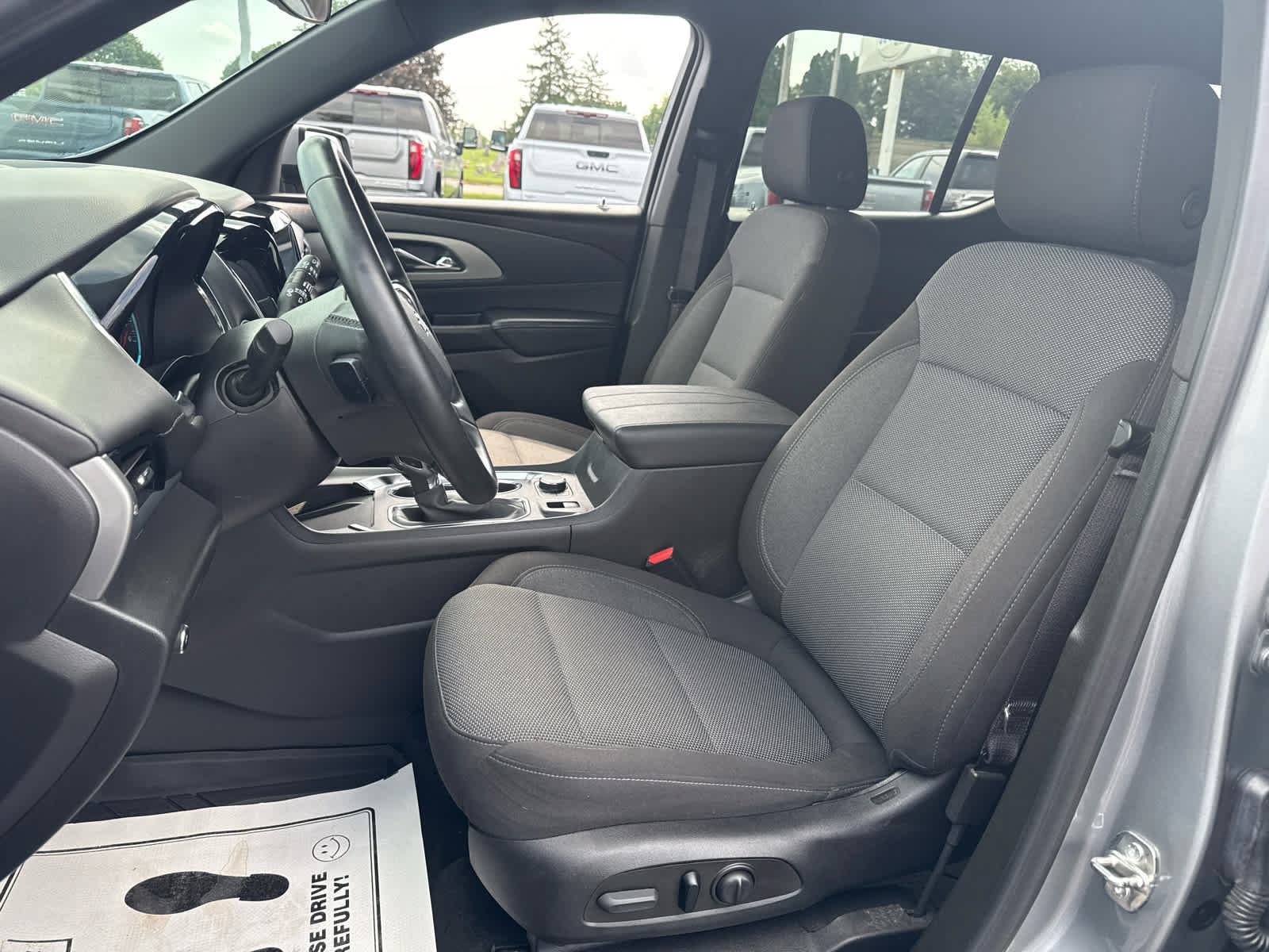 Certified 2023 Chevrolet Traverse LT FWD image 10