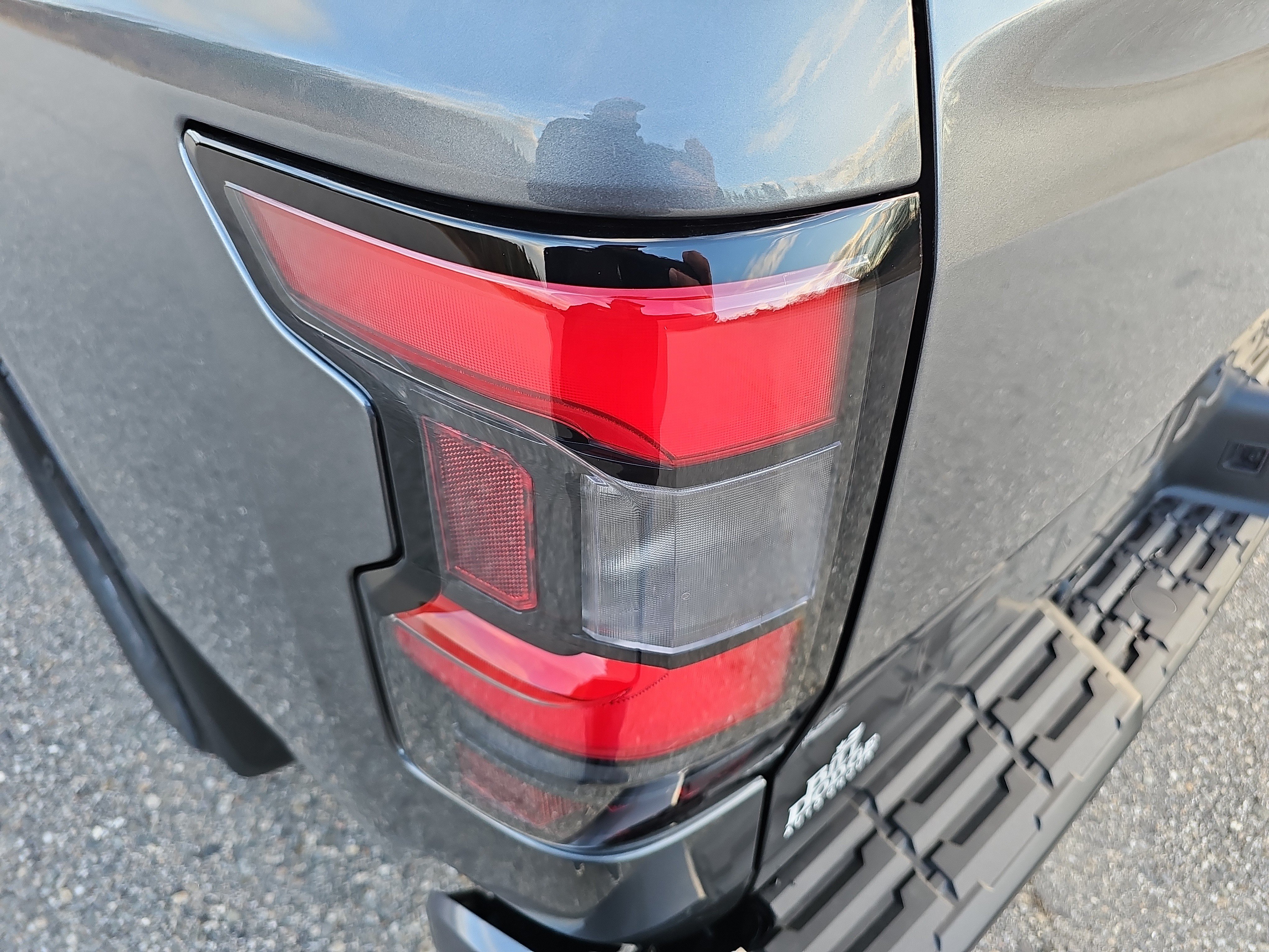 Used 2026 Nissan Frontier SV w/ All-Weather Content Package AWD/4WD image 11