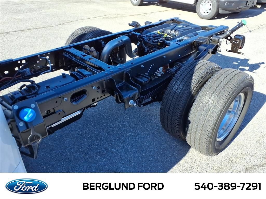 New 2026 Ford F350 XL w/ XL Chrome Package AWD/4WD image 7