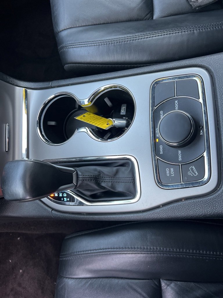 Used 2018 Jeep Grand Cherokee Limited image 17