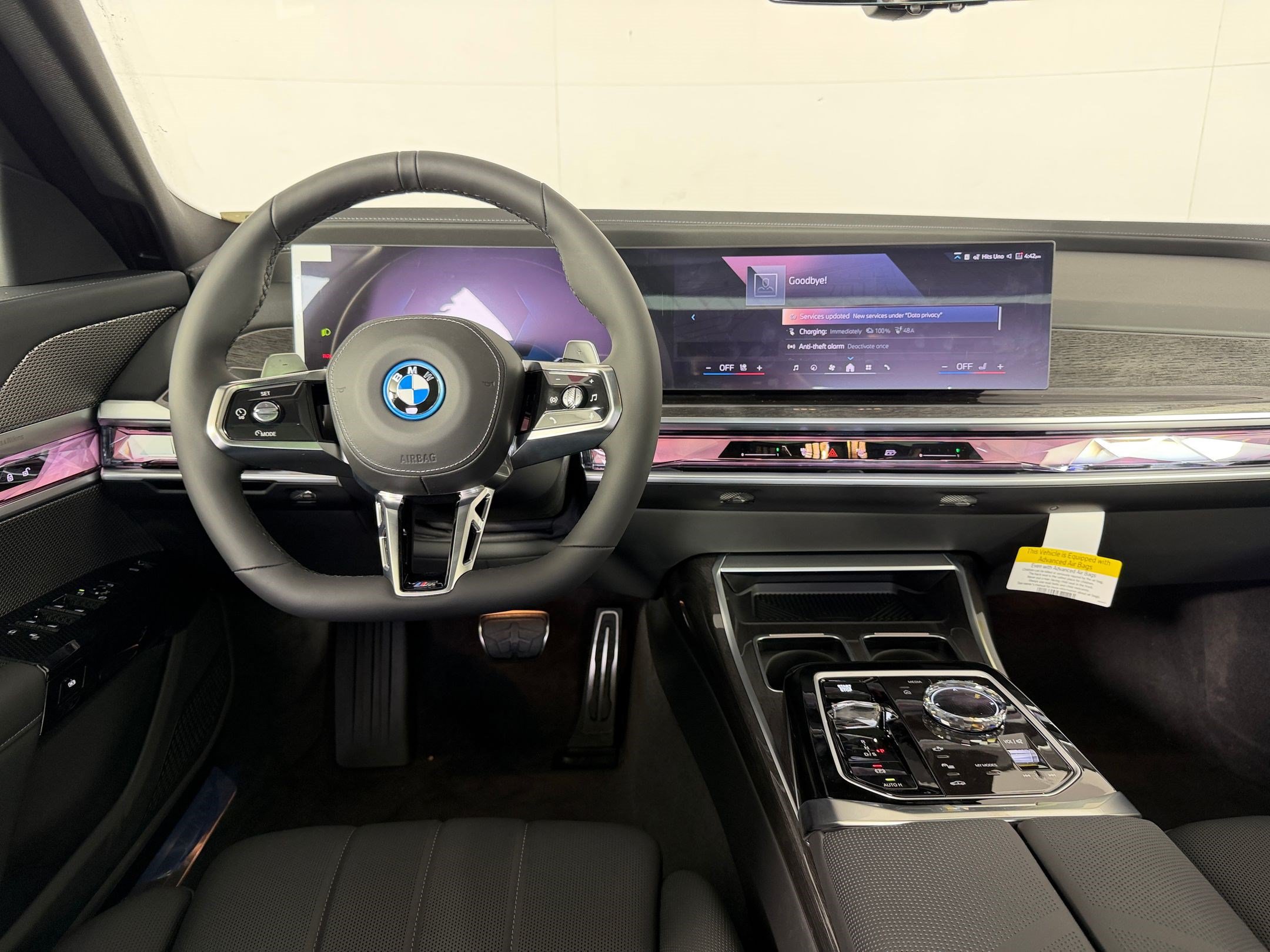 Used 2026 BMW 750e xDrive AWD/4WD image 29