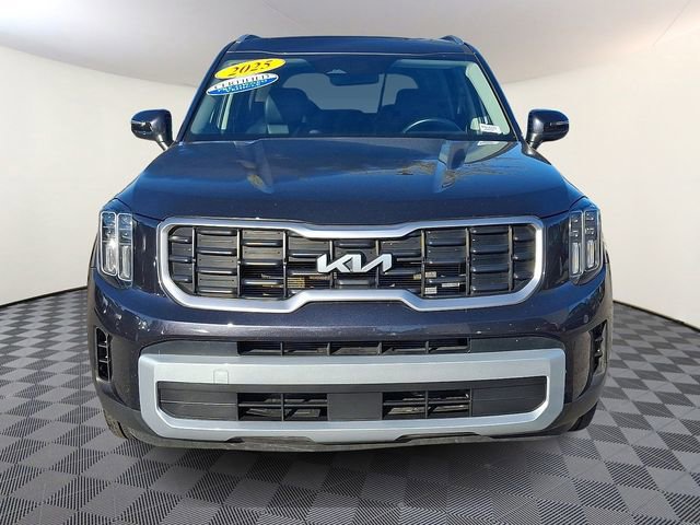 Used 2025 Kia Telluride S image 2
