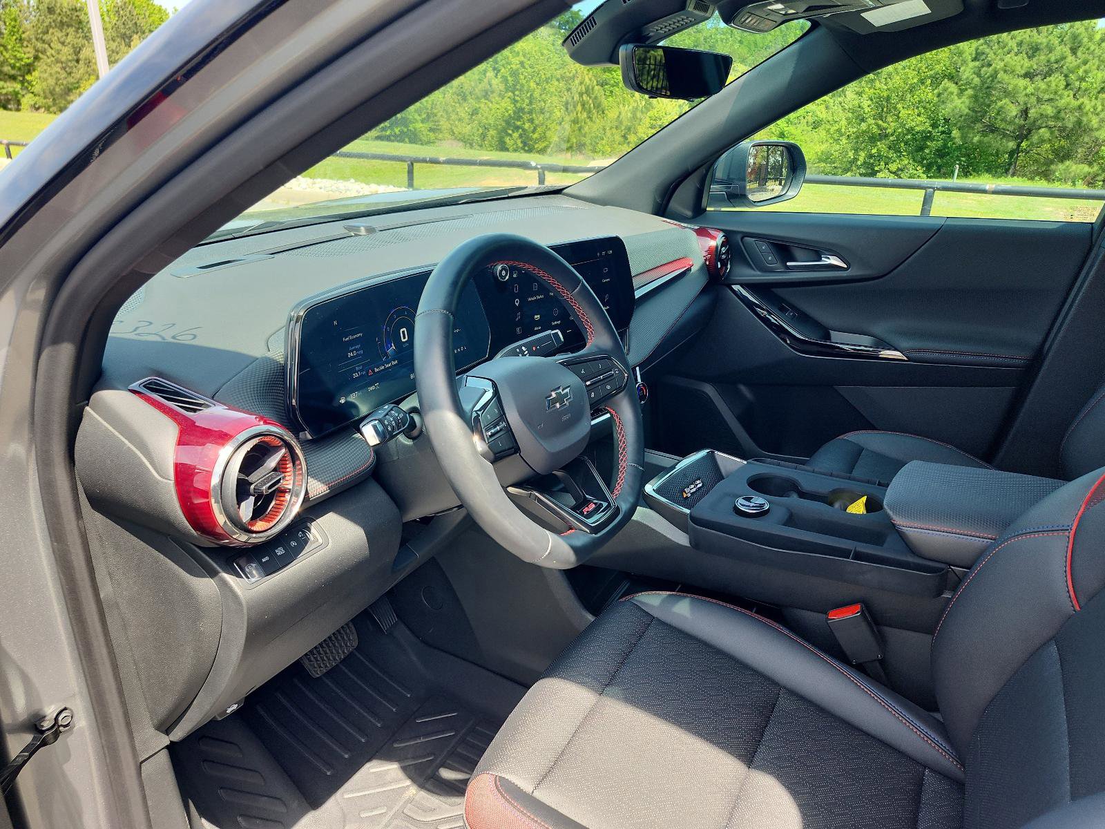 Certified 2025 Chevrolet Equinox RS w/ Safety and Technology Package image 13