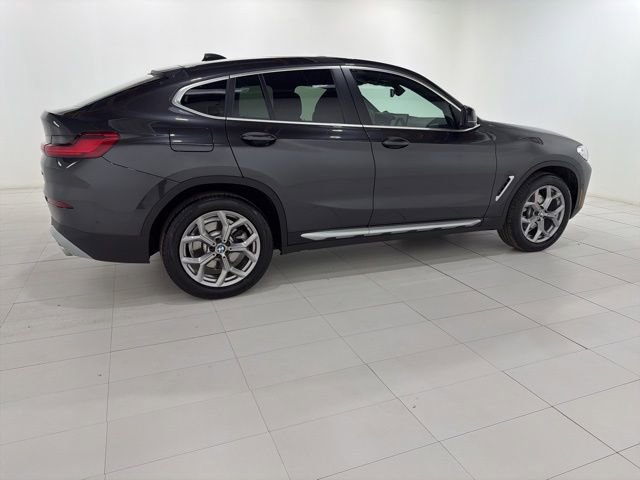 Certified 2023 BMW X4 xDrive30i w/ Premium Package image 6