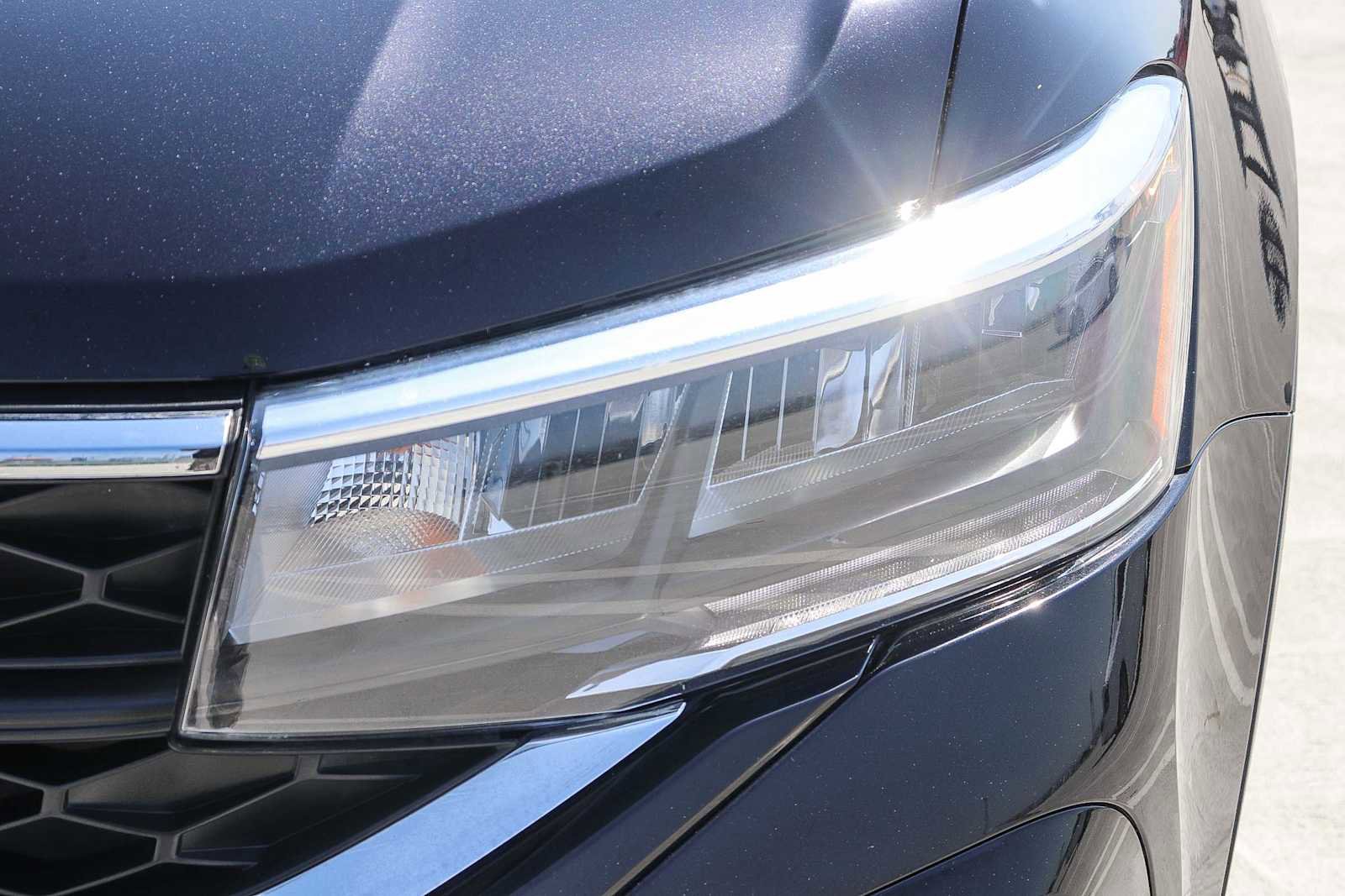 Used 2022 Volkswagen Taos SE image 8