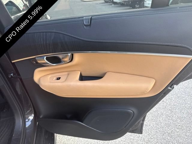 Certified 2024 Volvo XC90 B6 Ultimate w/ Protection Package AWD/4WD image 10