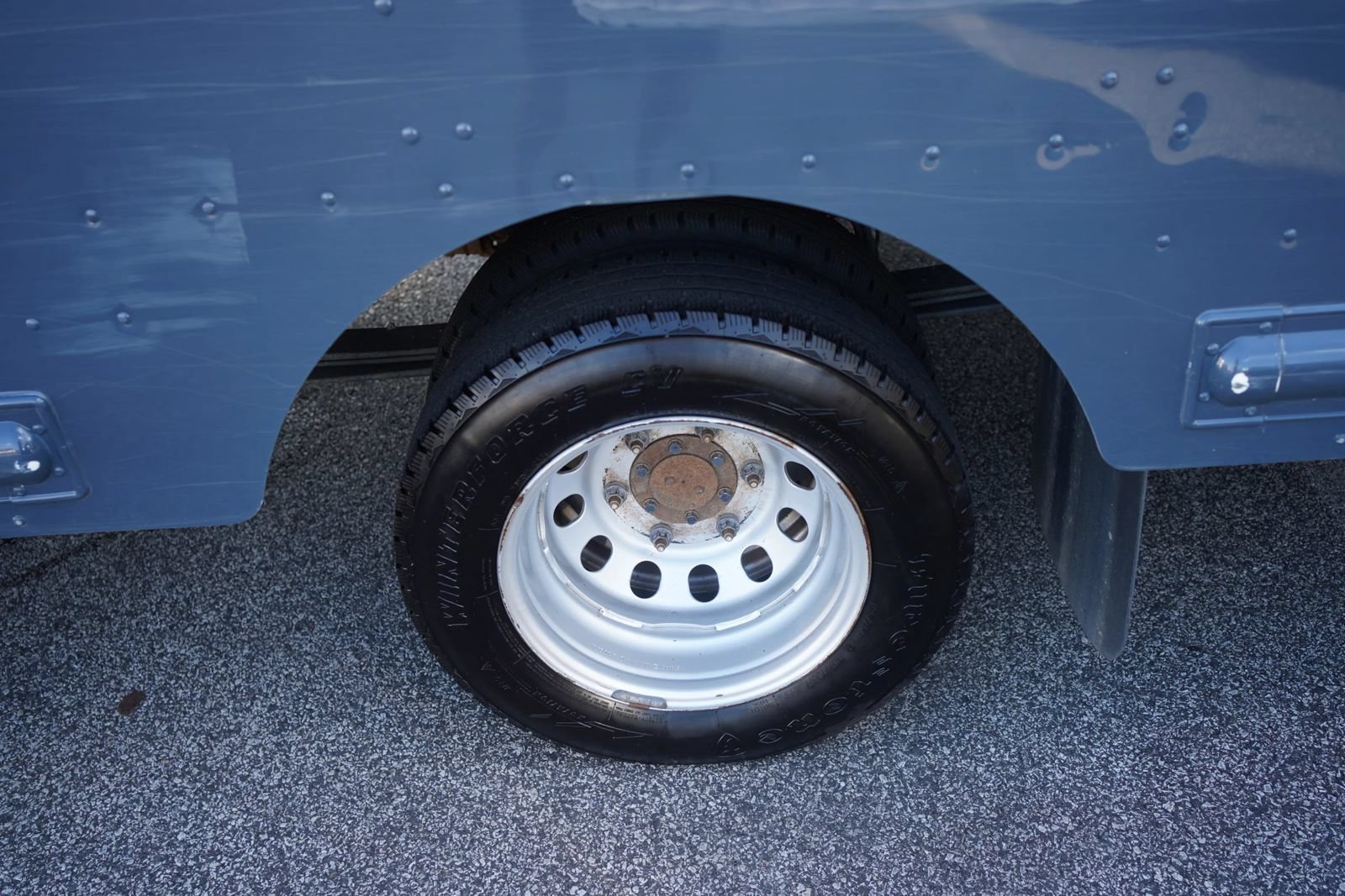 Used 2022 Ford Transit 350 DRW RWD image 28