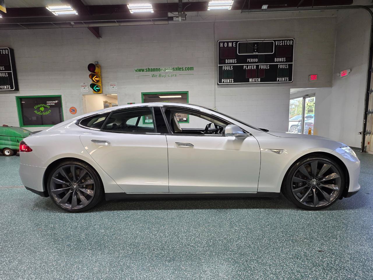 Used 2013 Tesla Model S Performance RWD image 5
