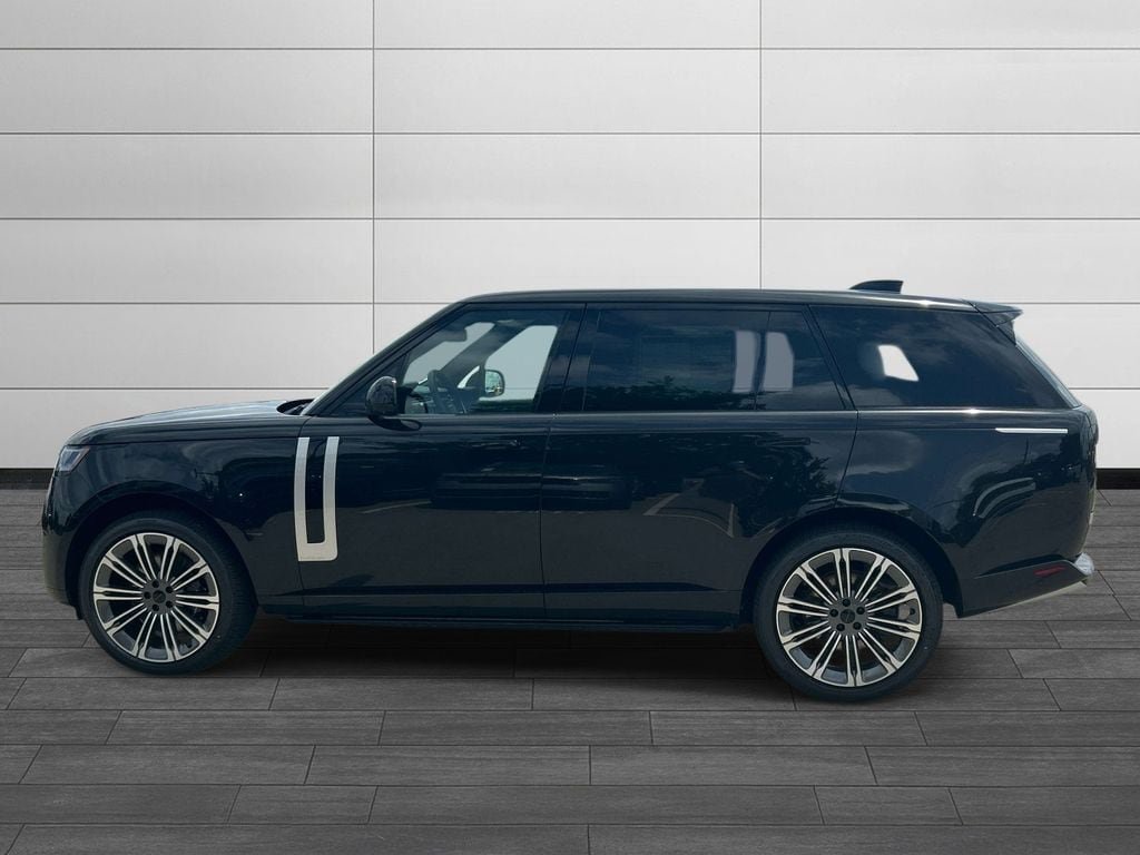 New 2026 Land Rover Range Rover Long Wheelbase Autobiography AWD/4WD image 2
