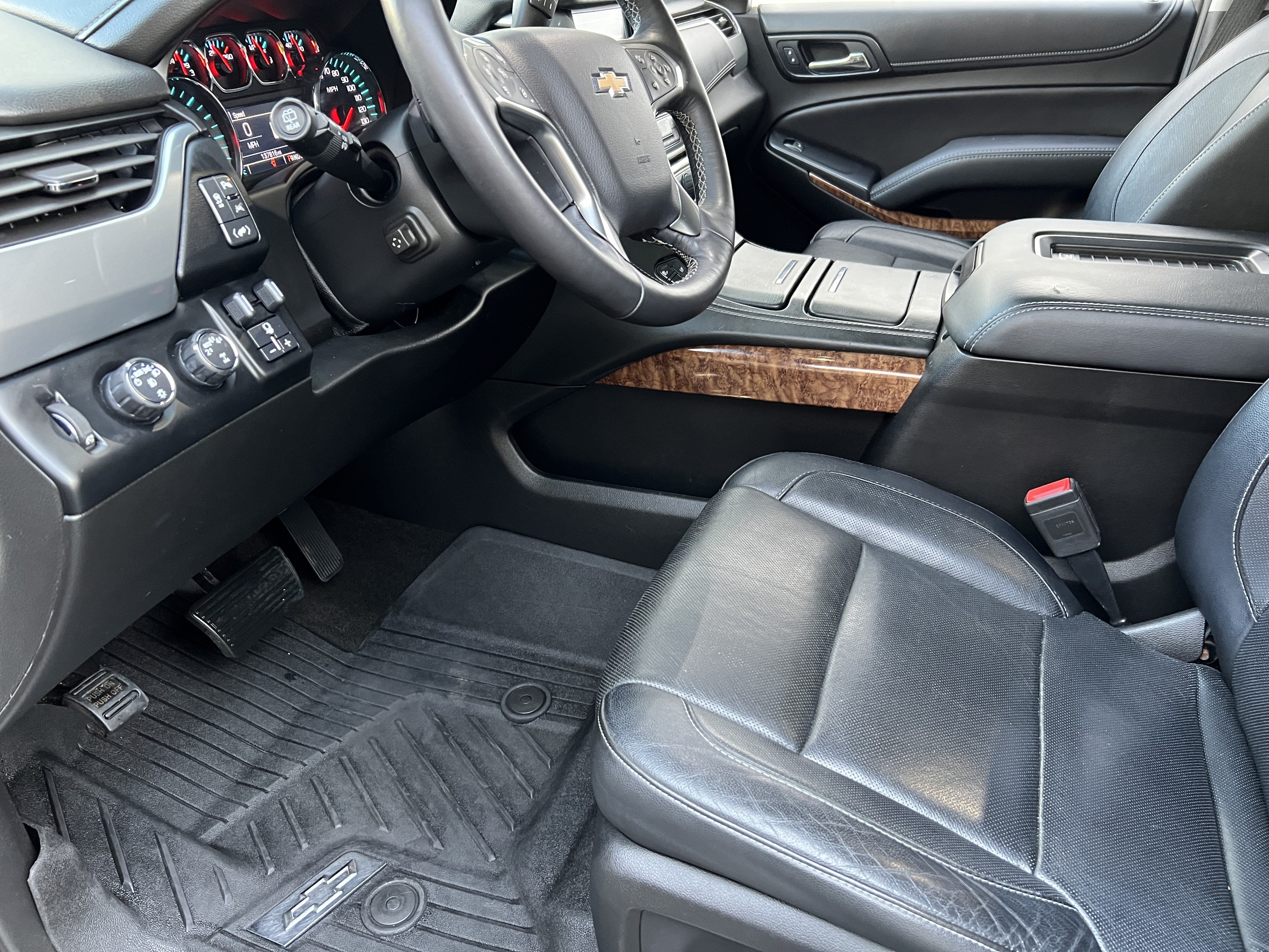 Used 2018 Chevrolet Tahoe Premier w/ RST Edition AWD/4WD image 14