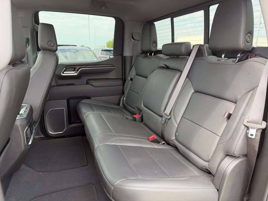 Used 2022 GMC Sierra 1500 SLT w/ SLT Premium Plus Package RWD image 21