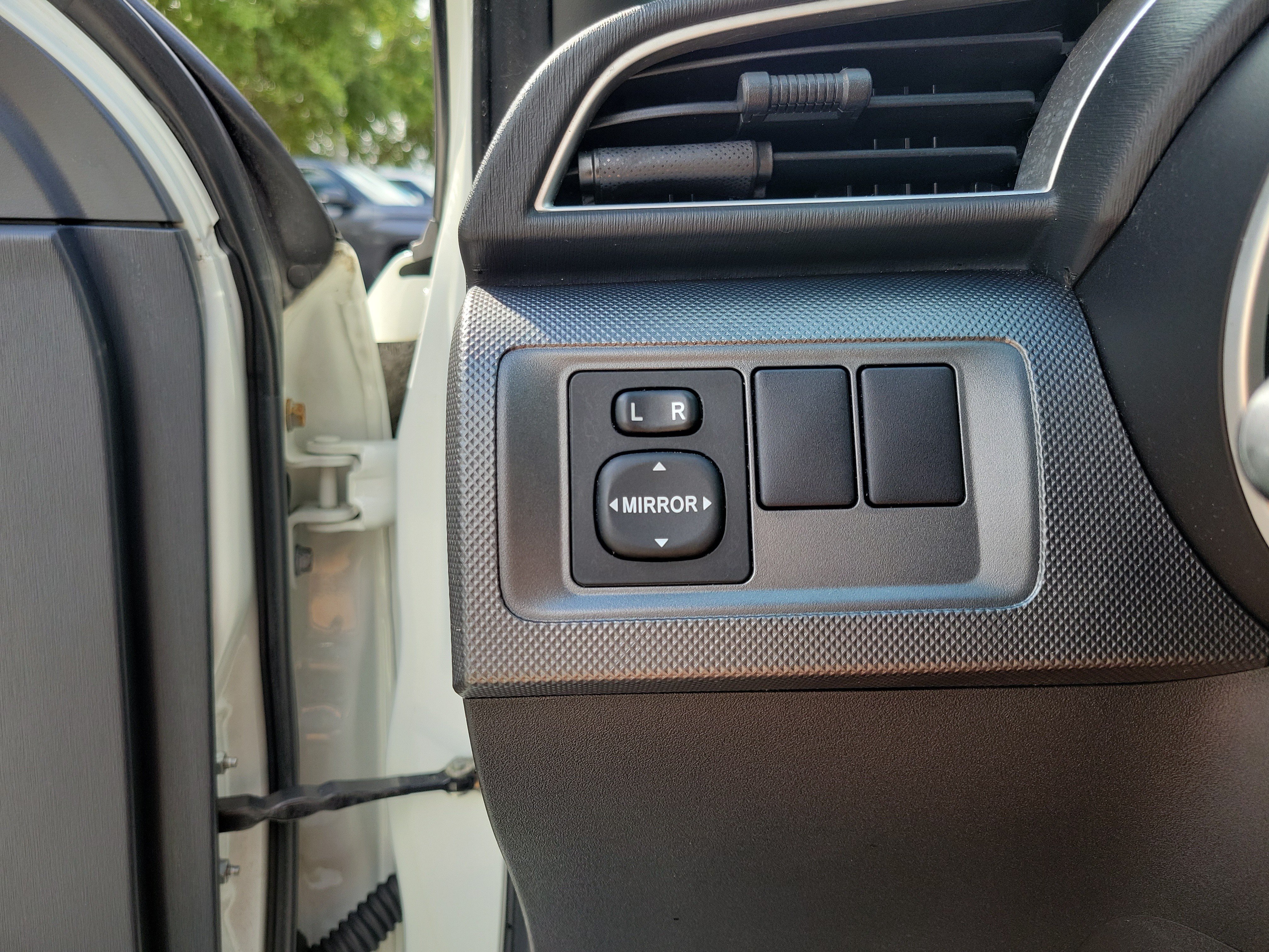 Used 2015 Scion tC FWD image 15