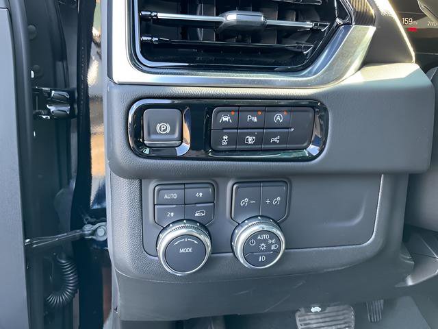 Certified 2025 GMC Yukon XL Elevation image 9