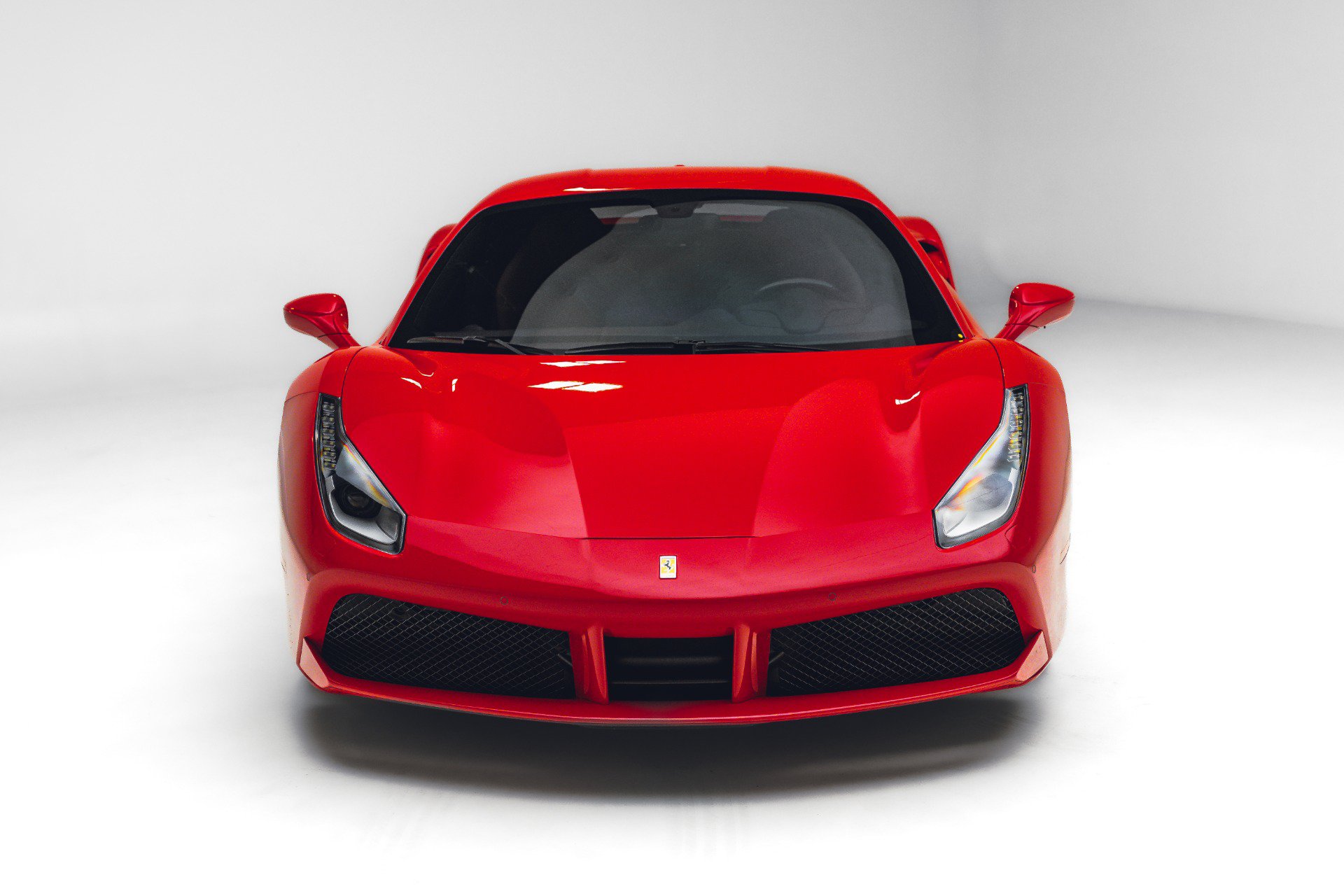 Used 2017 Ferrari 488 GTB RWD image 4